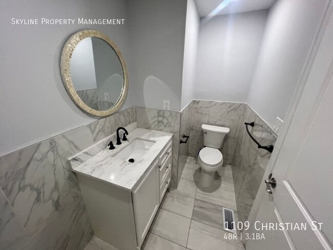 Building Photo - 1109 Christian St