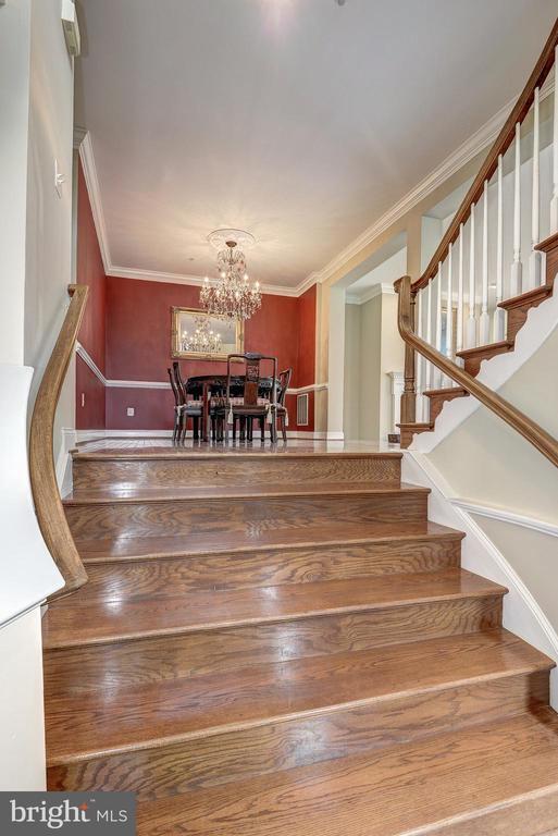 Building Photo - 1657 Colonial Hills Dr