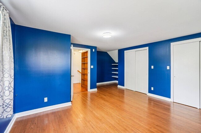 Building Photo - 710 Heatherwood Dr