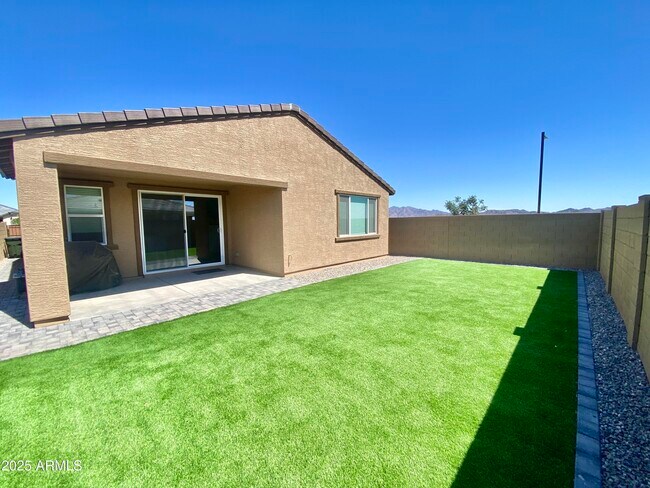 Building Photo - 3360 S 155th Ln