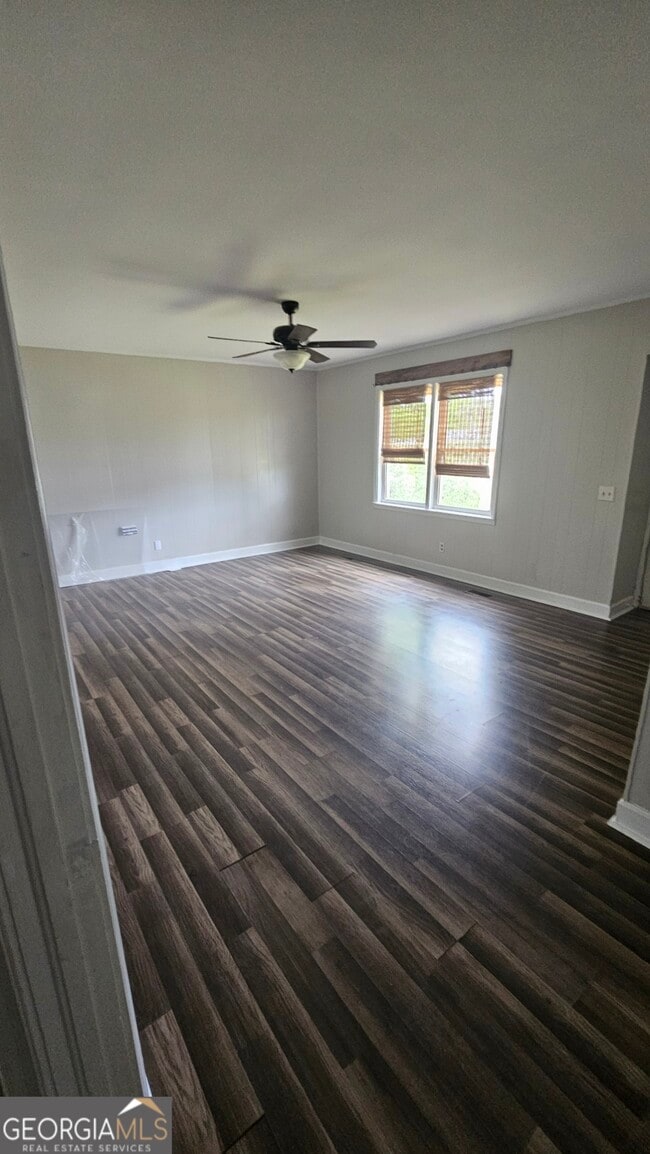 Building Photo - 500 N Lee St