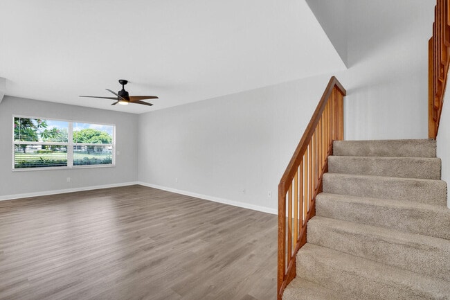 Building Photo - 8156 Chelsea 56c Ct