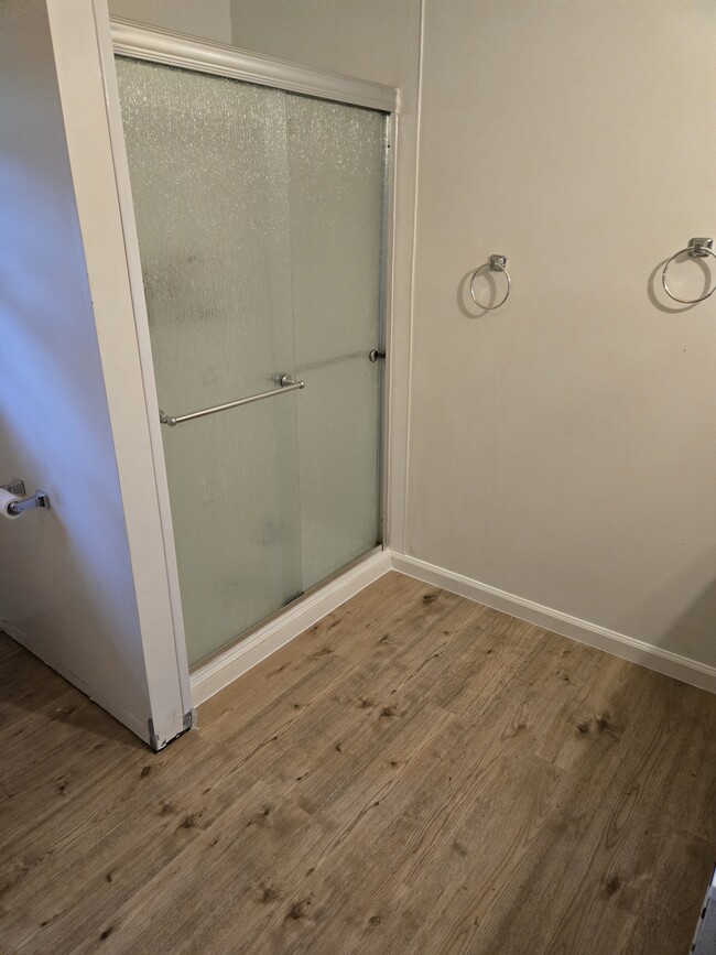 Building Photo - 509 Frank Ln