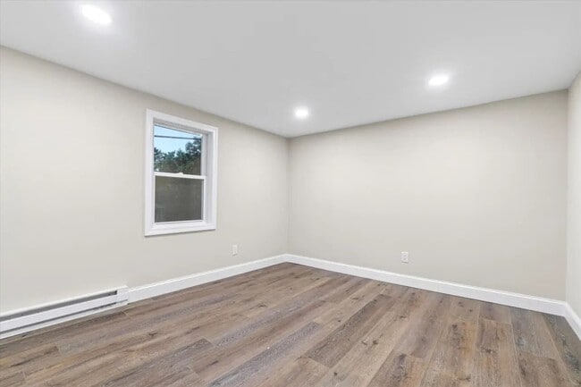 Building Photo - Goffstown Road