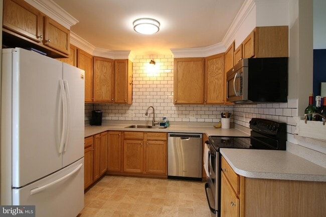 Building Photo - 7224 Princess Anne Ct