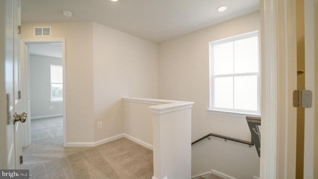 Building Photo - 1350 Red Clover Ln