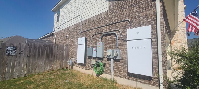 Building Photo - 5801 Antioch Cv