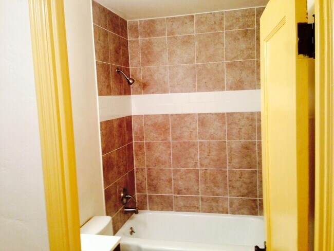 Building Photo - 1920 E Copper St