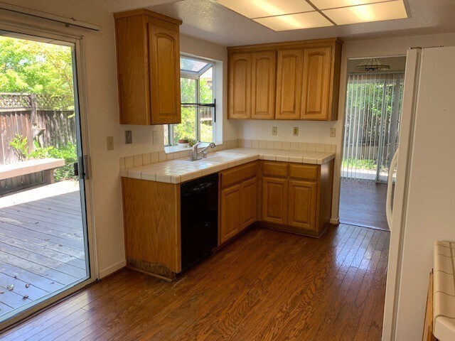 Building Photo - 4265 Garibaldi Pl