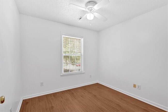 Building Photo - 13077 Region Trace