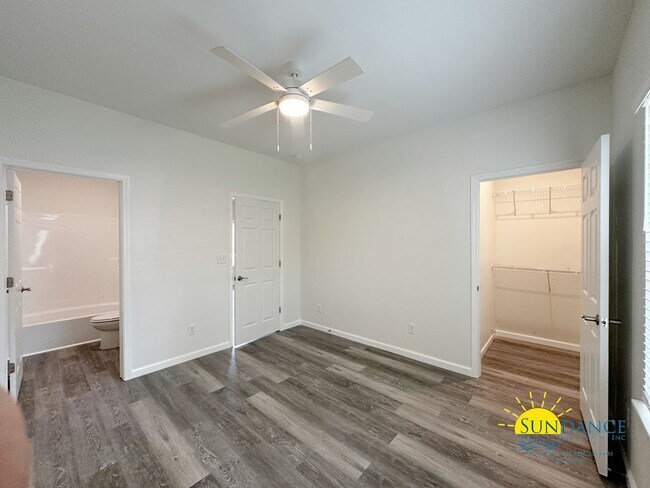 Building Photo - NEW 2-Bedroom Home in Fort Walton Beach ne...