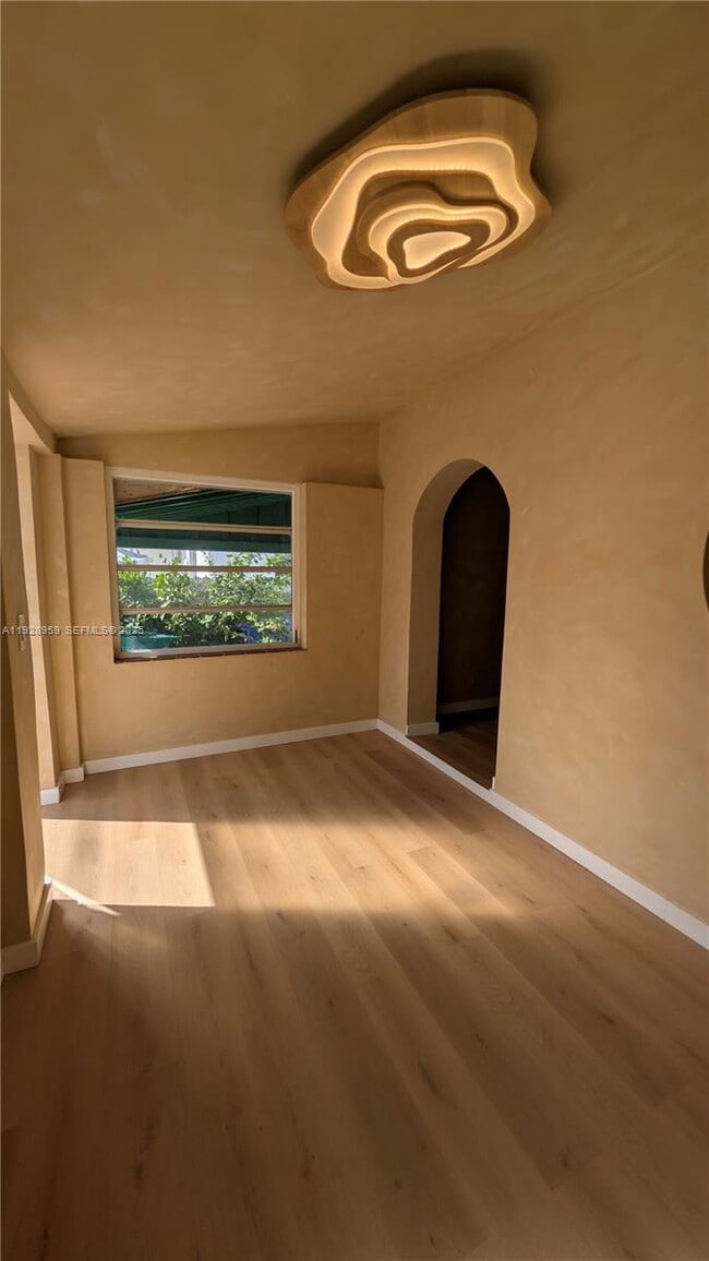 Building Photo - 1431 NW 26th St