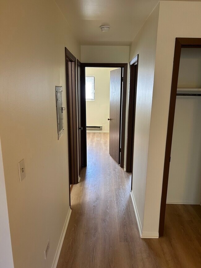 Building Photo - 1520 Crimson Ln