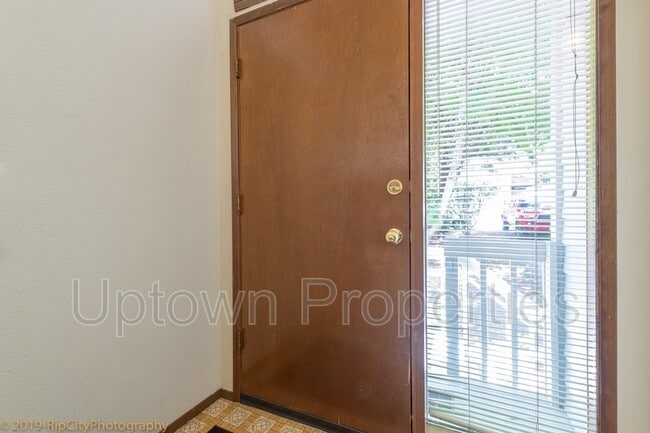 Building Photo - 254 Cervantes Cir