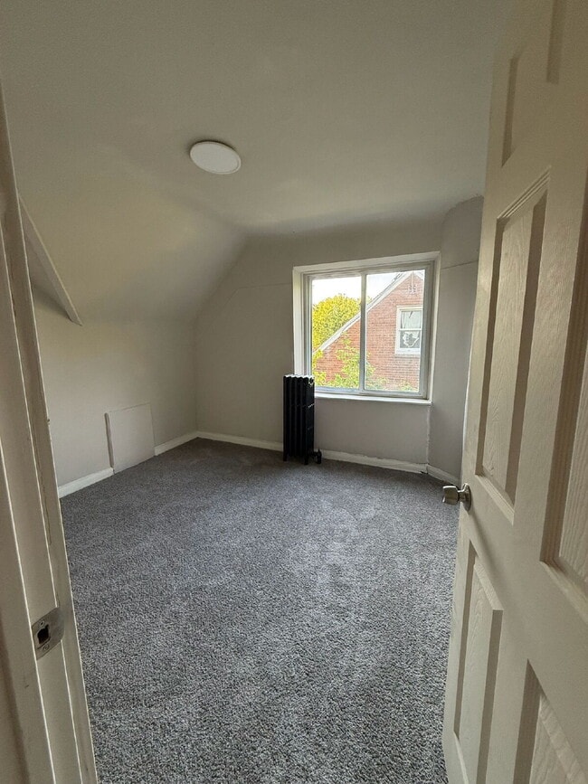 Building Photo - 3-Bedroom Gem on Marseilles Street with Sp...