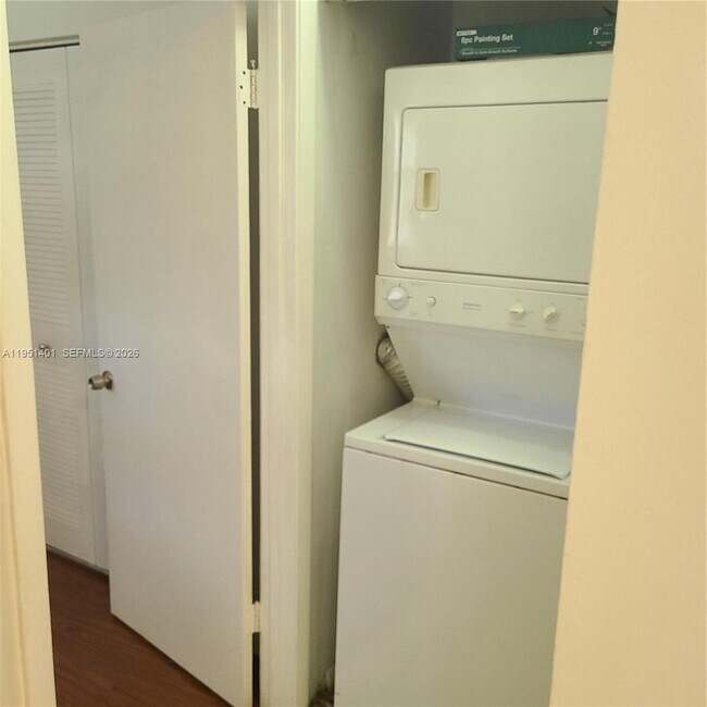 Building Photo - 2061 NW 96th Terrace