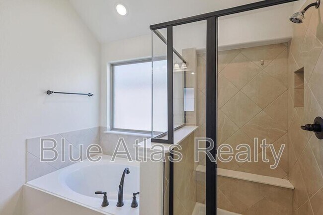 Building Photo - 3008 Bobcat Dr