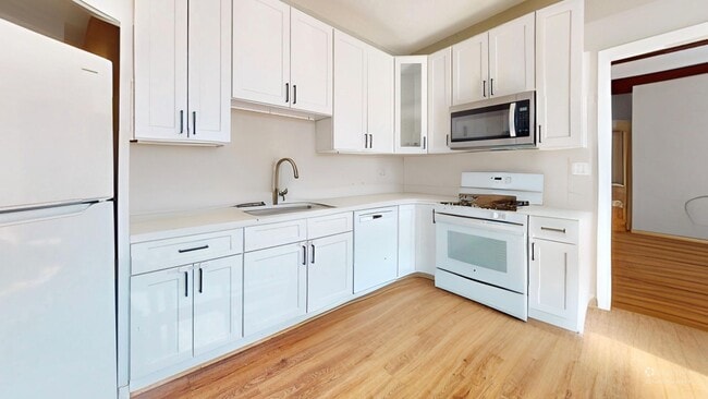 Building Photo - 12 Lyman St