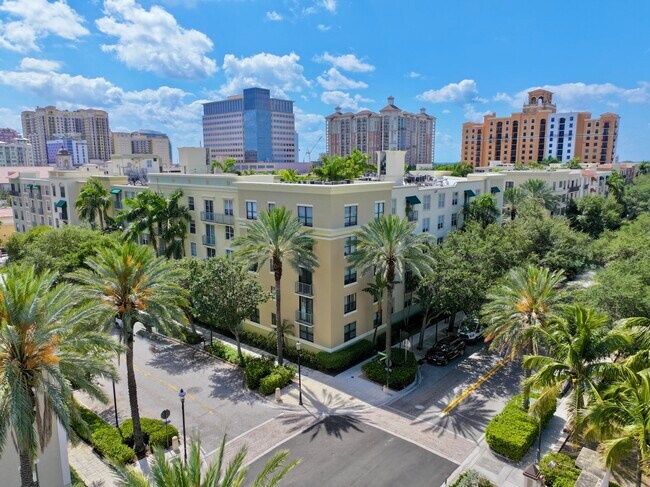 Primary Photo - 630 S Sapodilla Ave
