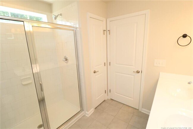 Building Photo - 244 Amber Acorn Ave