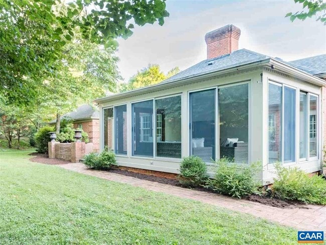 Building Photo - 107 Tally-Ho Dr