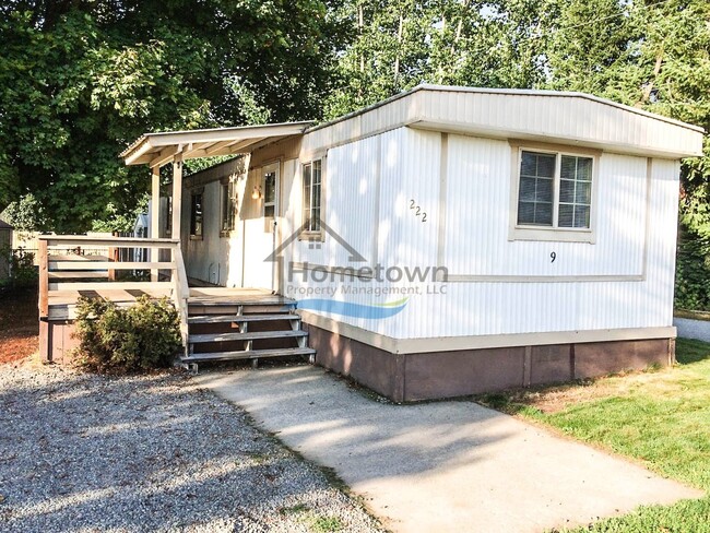 Primary Photo - Very Nice 2 Bed 1 Bath Single Wide Mobile ...