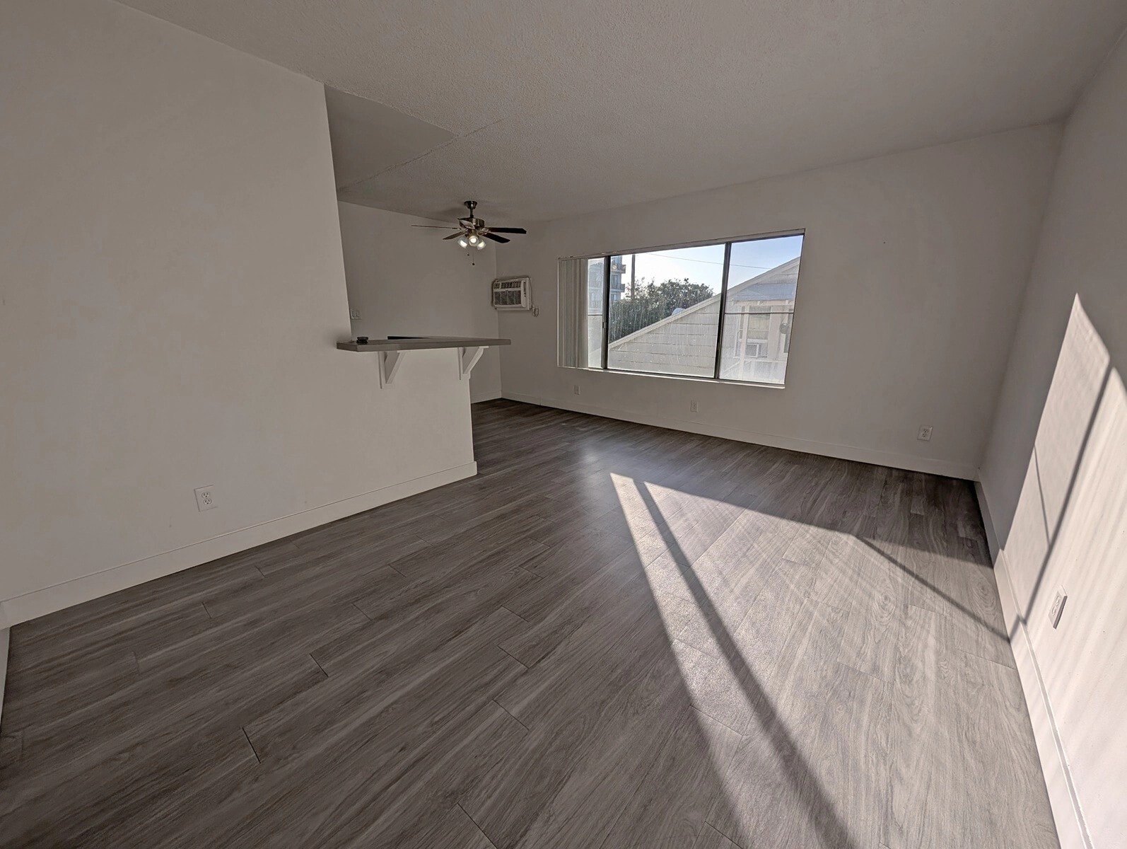 Building Photo - 3365 Keystone Av