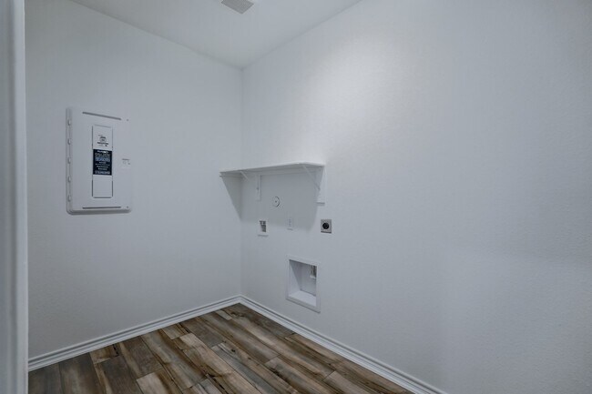 Building Photo - 15135 Wild Gully Wy