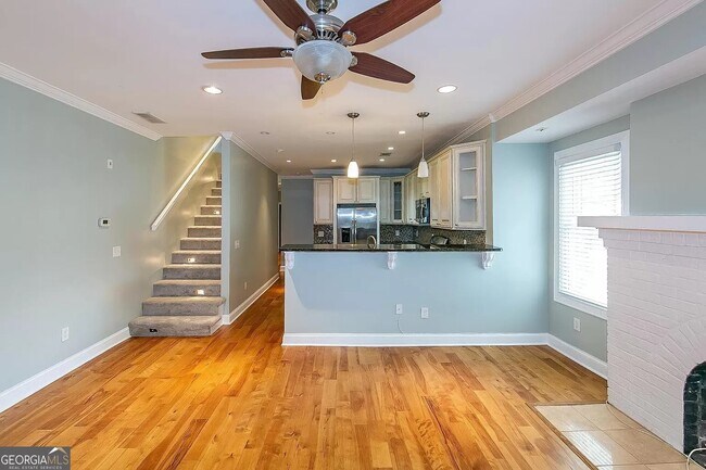 Building Photo - 1282 Monroe Dr NE