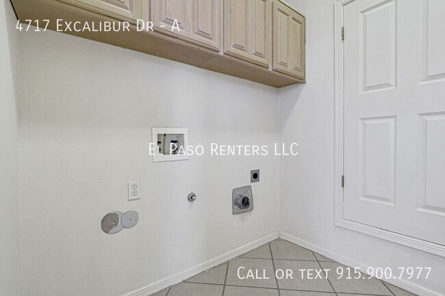 Building Photo - 4717 Excalibur Dr