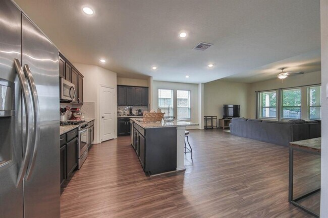 Building Photo - 4643 Sequoia Echo Dr