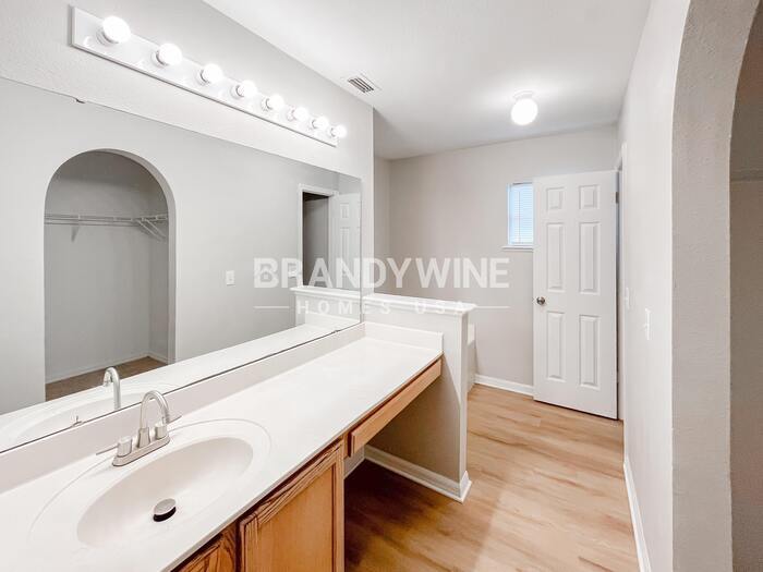 Building Photo - 4396 Marsh Hawk Dr S