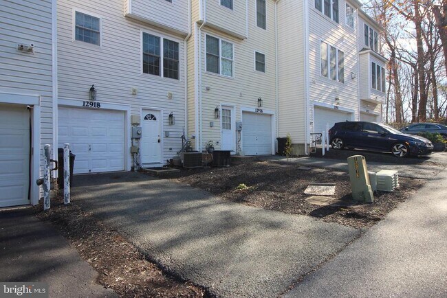 Building Photo - 12918 Ethel Rose Way