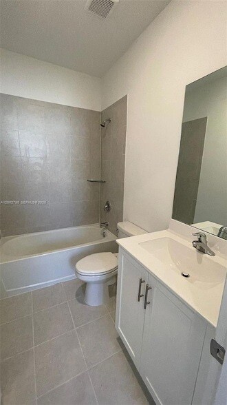 Building Photo - 1844 SE 27th Rd