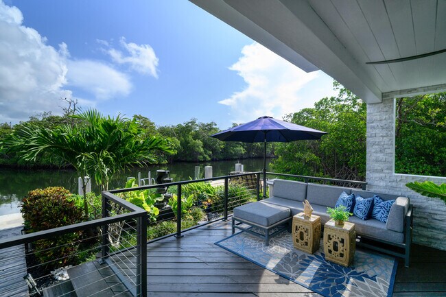 Building Photo - 5246 Boca Marina Cir S