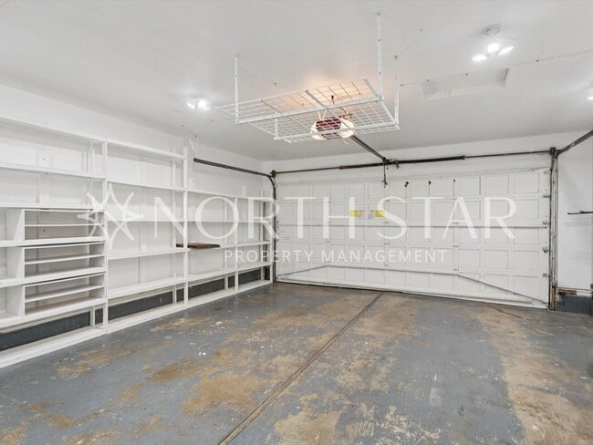 Building Photo - Stylishly Updated Ranch in Bryant Woods
