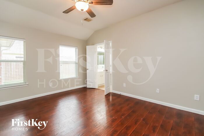 Building Photo - 5018 Creekbridge Ct