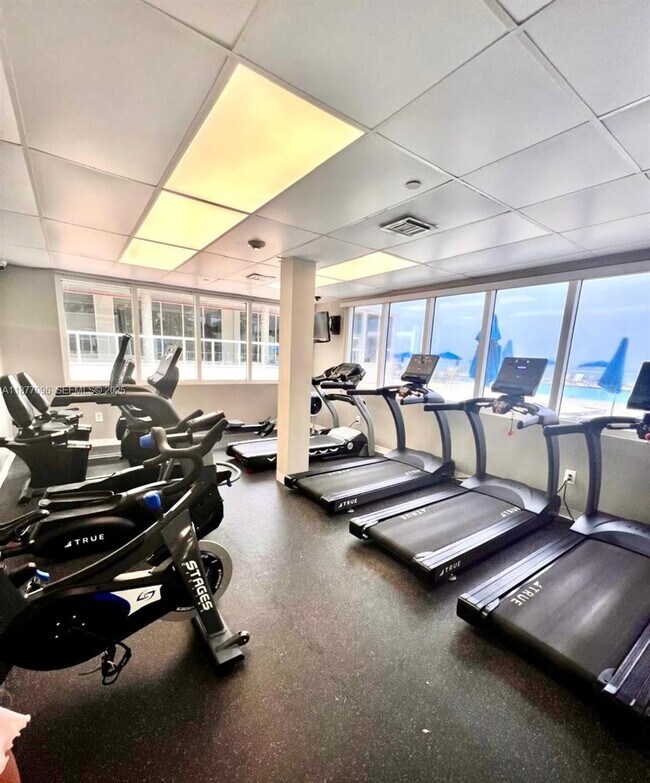 Building Photo - 19201 Collins Ave