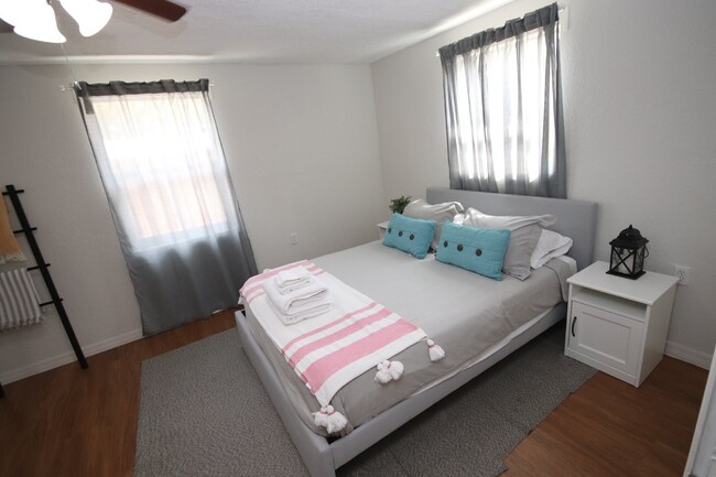 Building Photo - Incredible, completely remodeled FURNISHED...