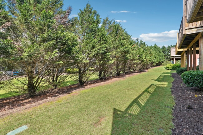 Building Photo - 6043 China Rose Ln