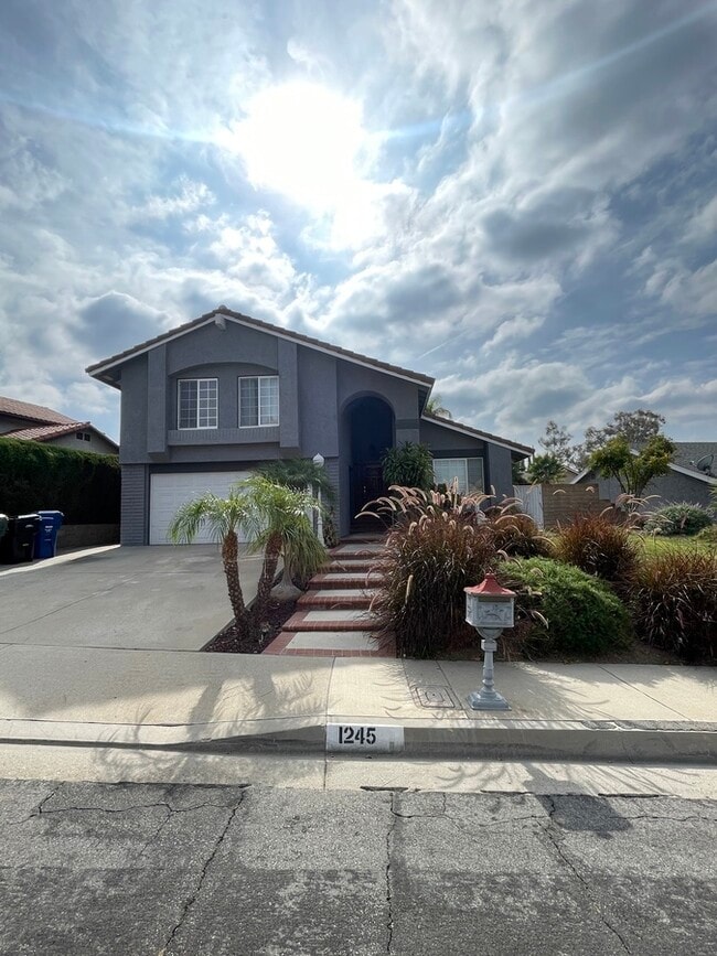 Primary Photo - 1245 Tierra Luna