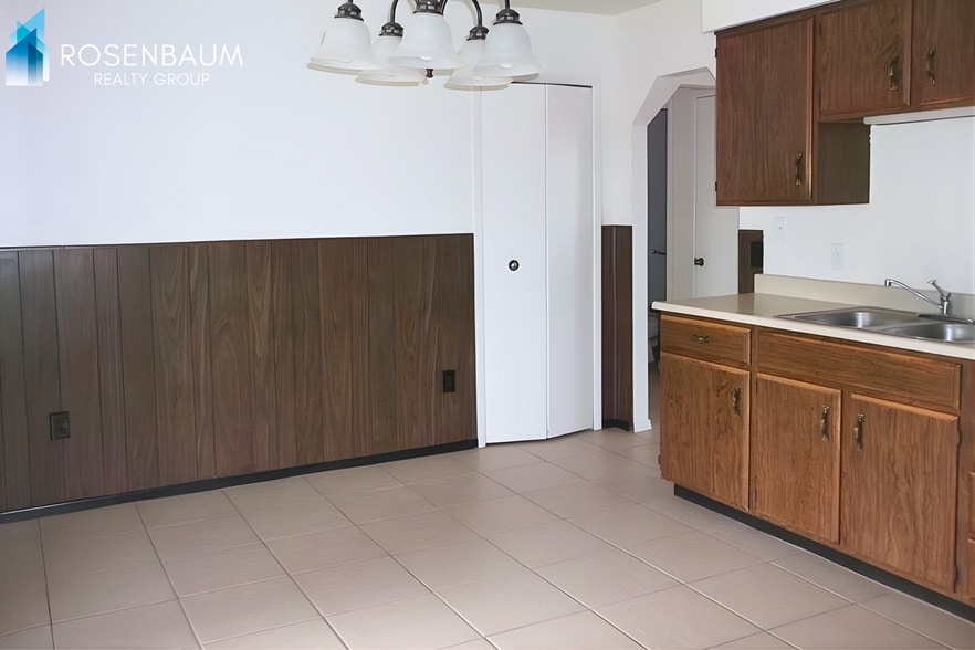 Building Photo - Charming 2-bedrooms, 1.5-baths home nestled in the heart of Prescott Valley!