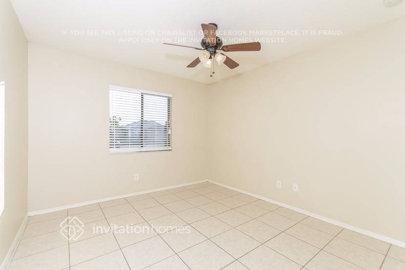 Building Photo - 203 N Lake Ct