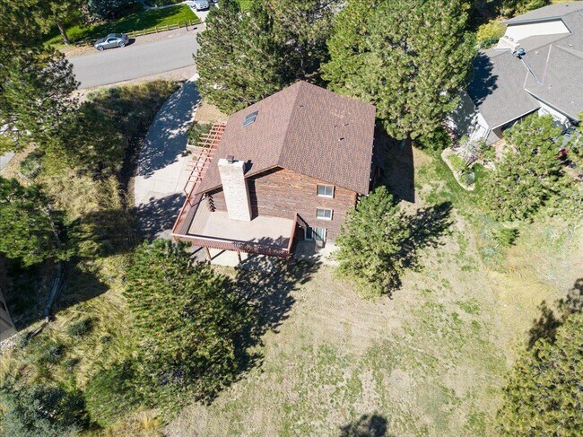 Building Photo - 6200 Pine Hollow Dr