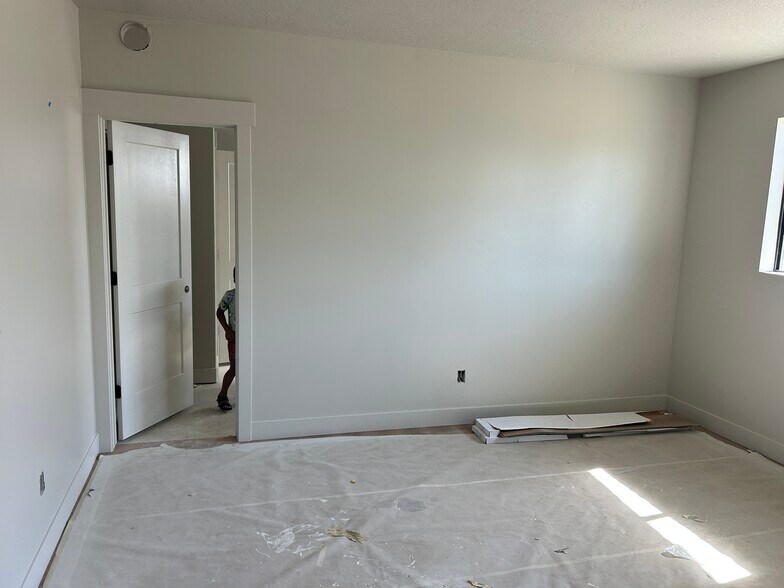 Building Photo - 1316 W 800 S
