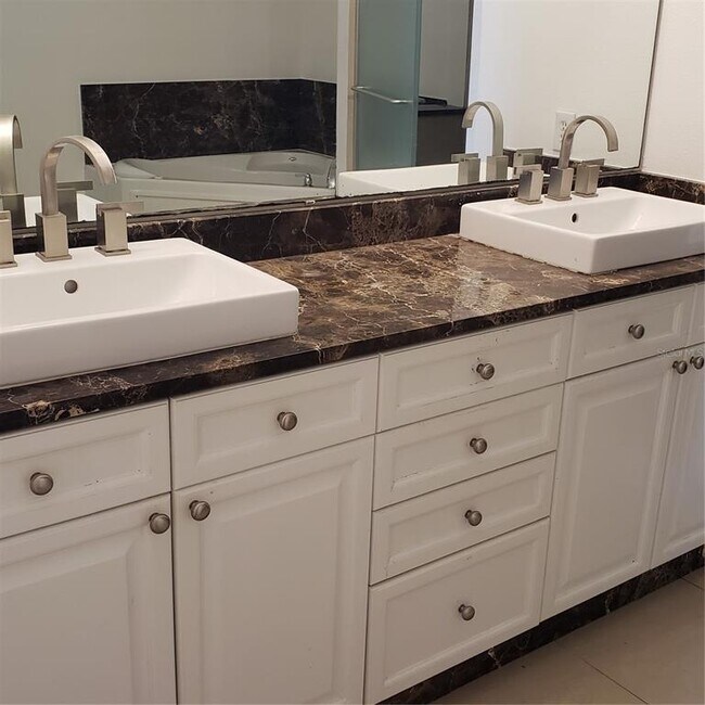 Building Photo - 6336 Buford St