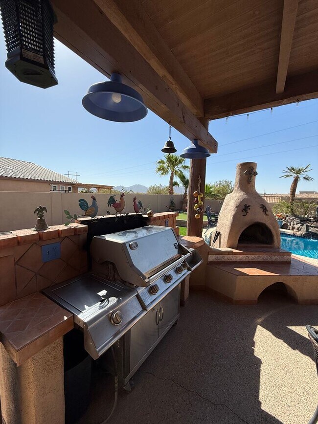 Building Photo - Gorgeous Furnished Pool/Spa Home with spectacular views