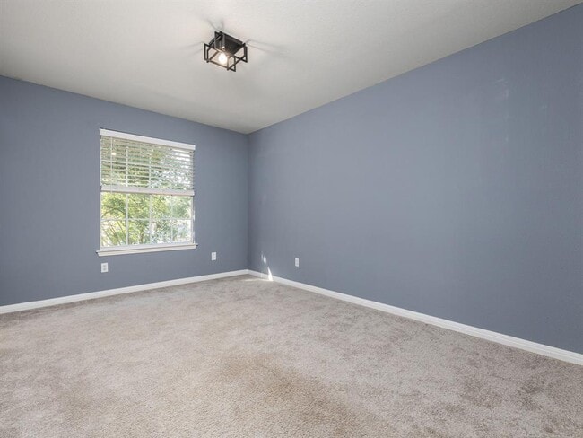 Building Photo - 2934 Sussex Gardens Ln
