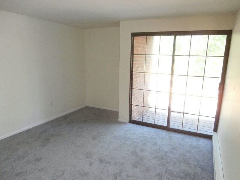 Building Photo - 42 N Main St