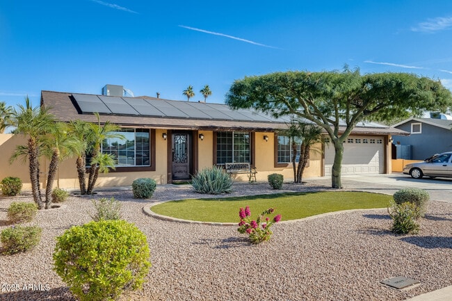 Building Photo - 17633 N 15th Ave